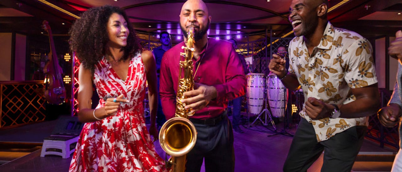 Jazzy vibes in Havana bar